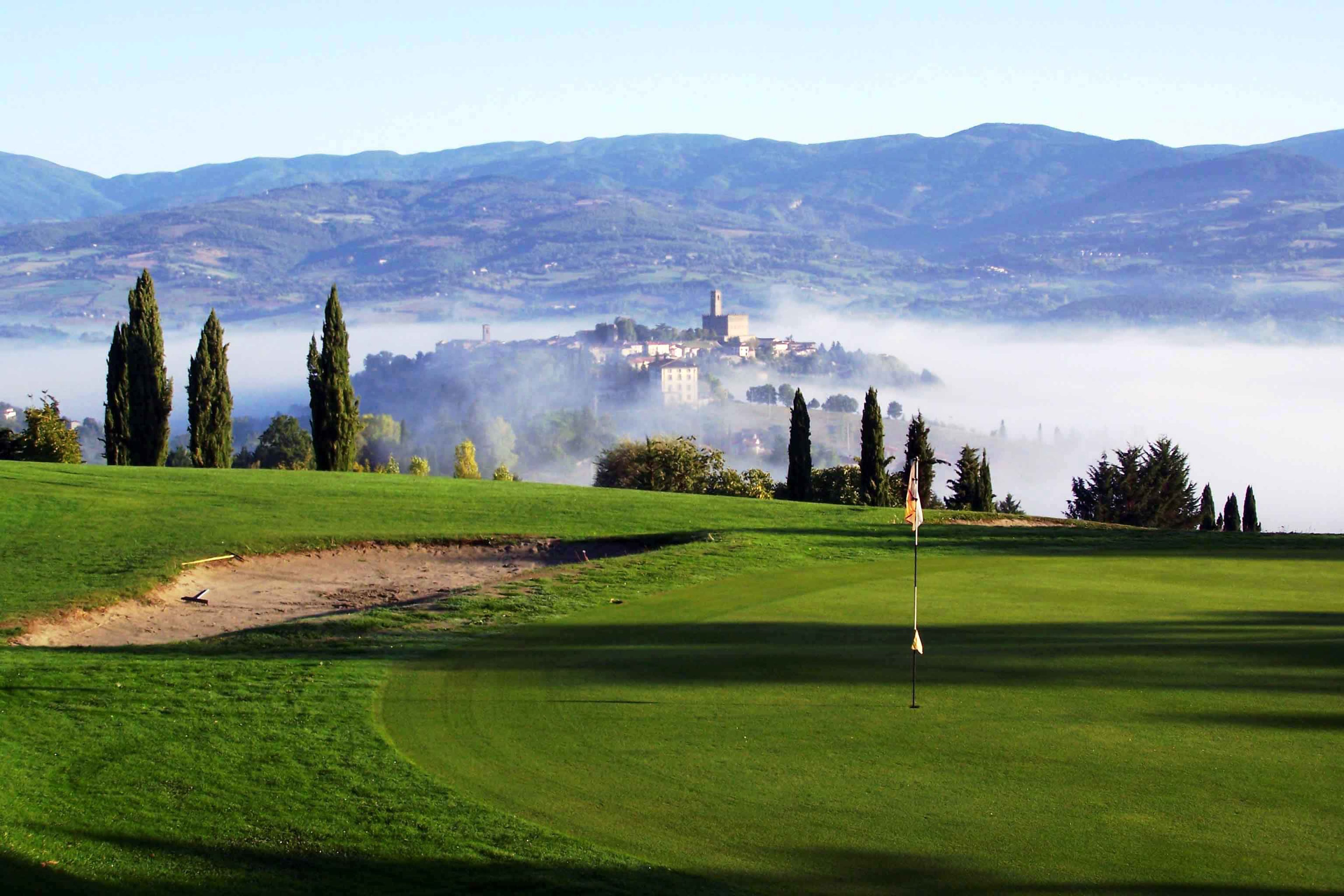 Fitness Tuscany - yoga & wine